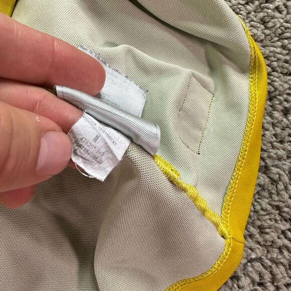 Club America Aguilas Jersey Mens Medium Yellow Black Soccer Futbol Read - Picture 9 of 16